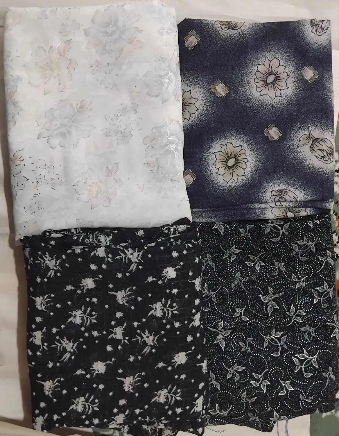 چادر رنگی|لباس|تربتحیدریه, ترمینال|دیوار