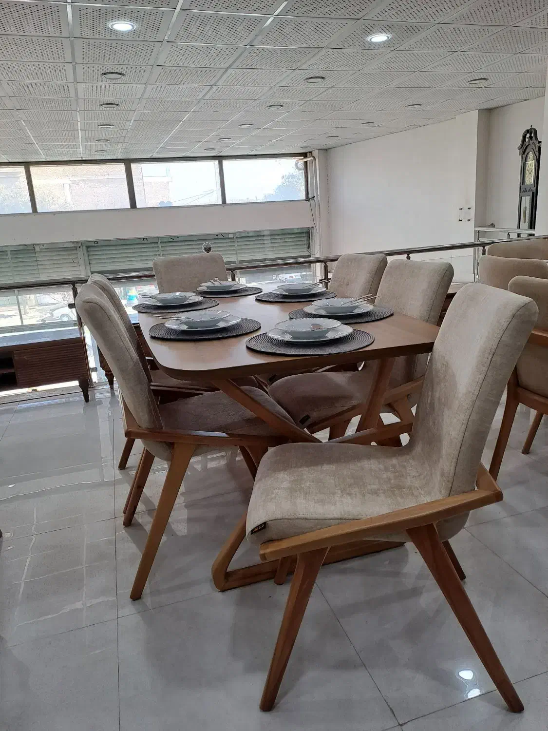 غذاخوری ماهان|میز و صندلی غذاخوری|بوکان, |دیوار