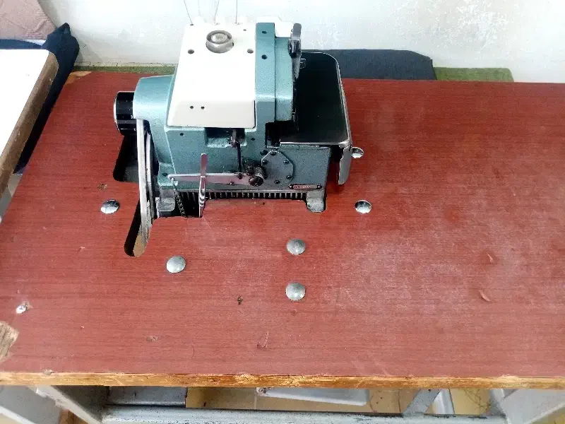 یک عدد زیگزال ژوکی 3نخ ژاپنی درحد|چرخ خیاطی و ریسندگی|مریوان, |دیوار