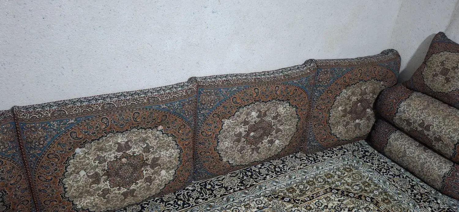 پشتی ترمه شاه‌نشین|پشتی|کرج, عظیمیه|دیوار