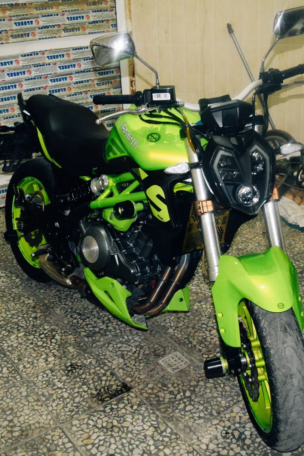 بنلی300جفت سیلندر|موتورسیکلت|فردیس, سرحد آباد|دیوار