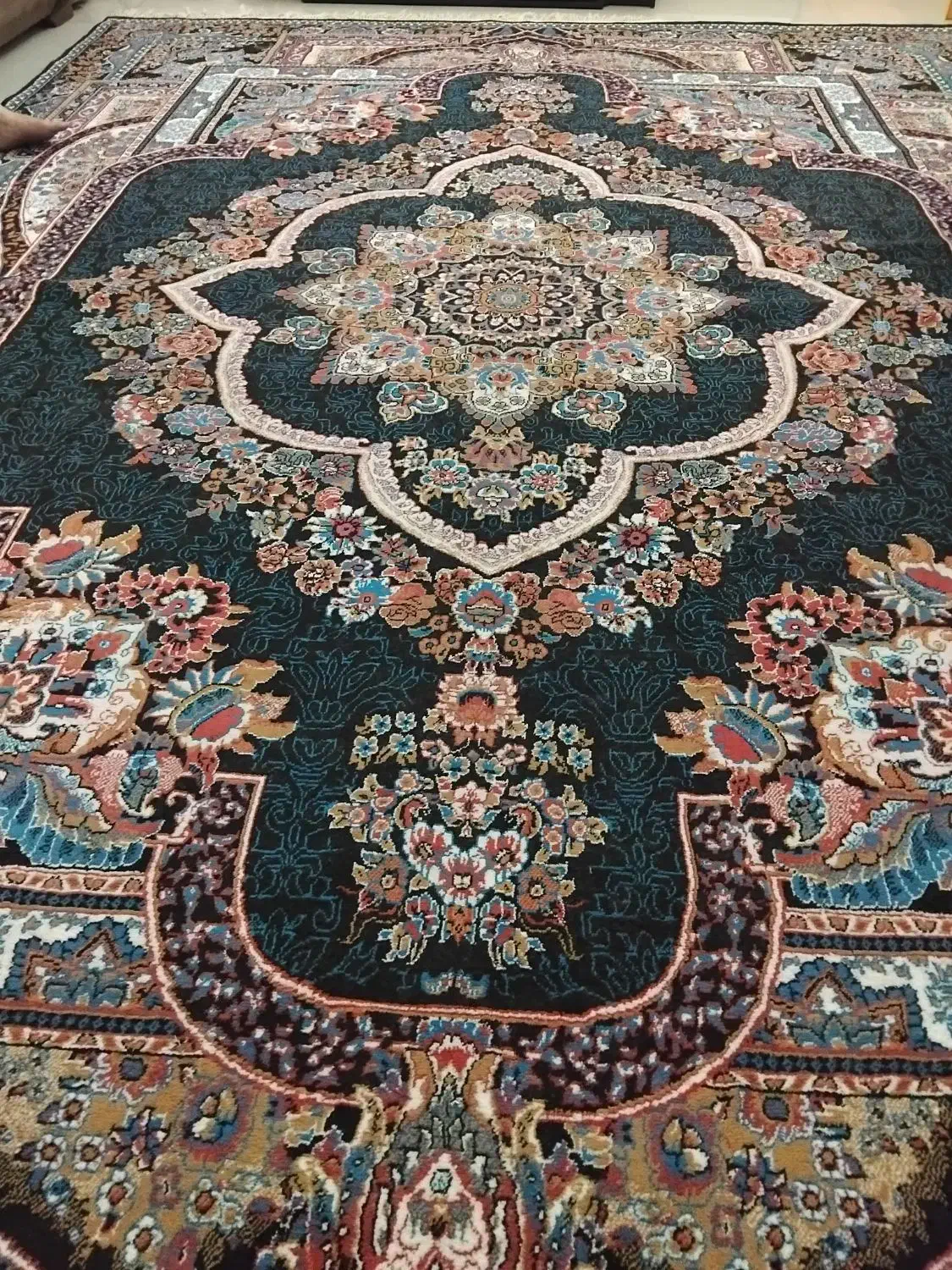 فرش ۱۲متری|فرش|رشت, حمیدیان|دیوار