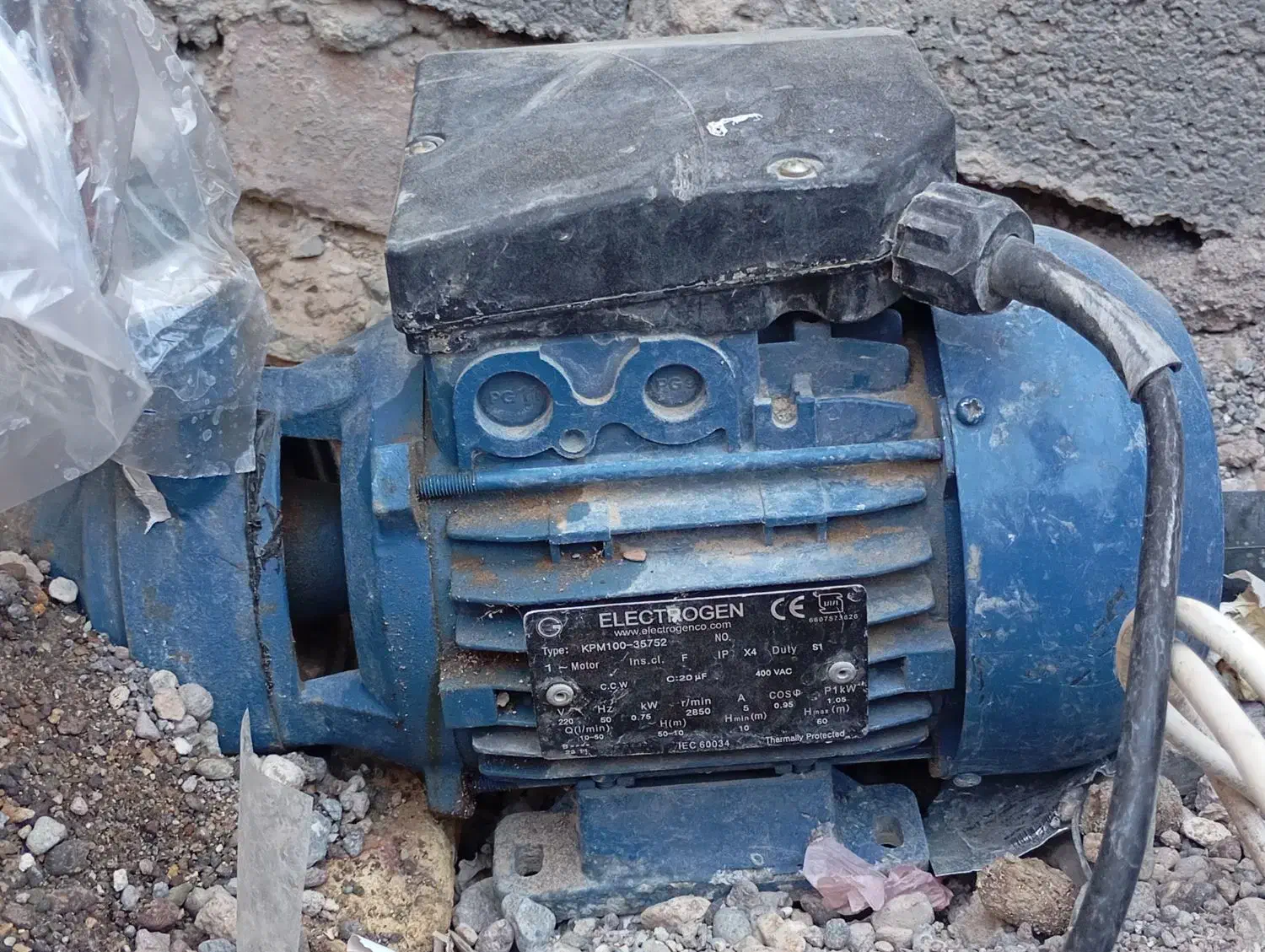 پمپ آب|ابزارآلات|خاش, |دیوار