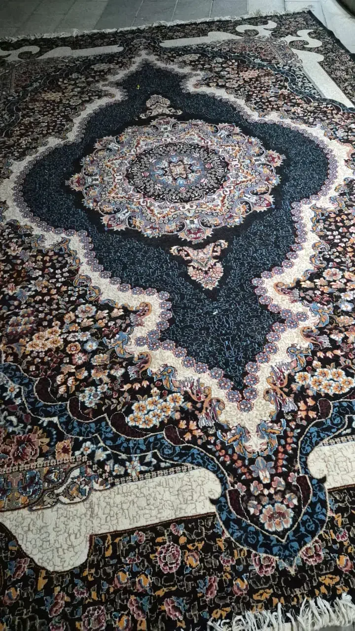 تک ۹ متری ۱۲۰۰ شانه اصل|فرش|مشهد, جنت|دیوار