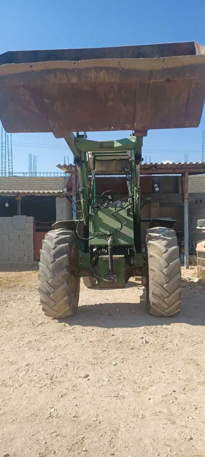 تراکتور بیل رومانی پرکنز|ماشینآلات صنعتی|شیراز, بید زرد|دیوار