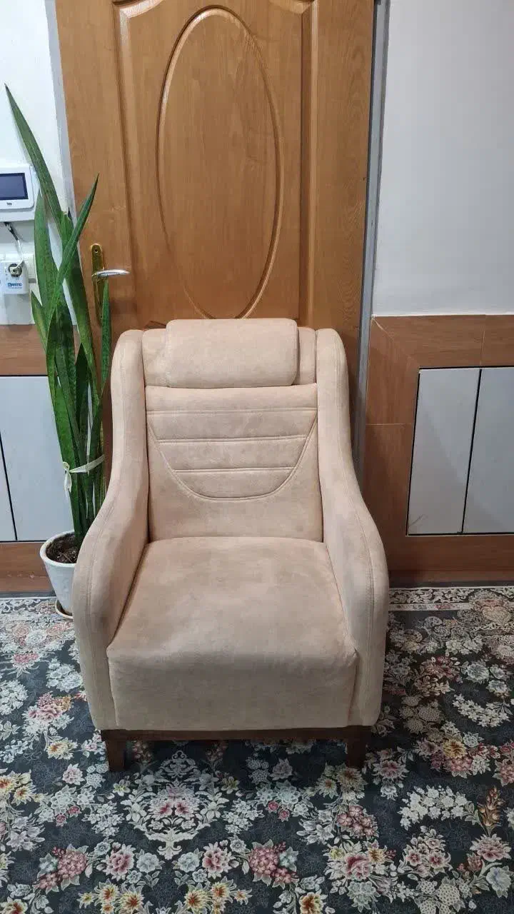 مبل راحتی۷نفره|مبلمان خانگی و میز عسلی|فرخ‌شهر, |دیوار