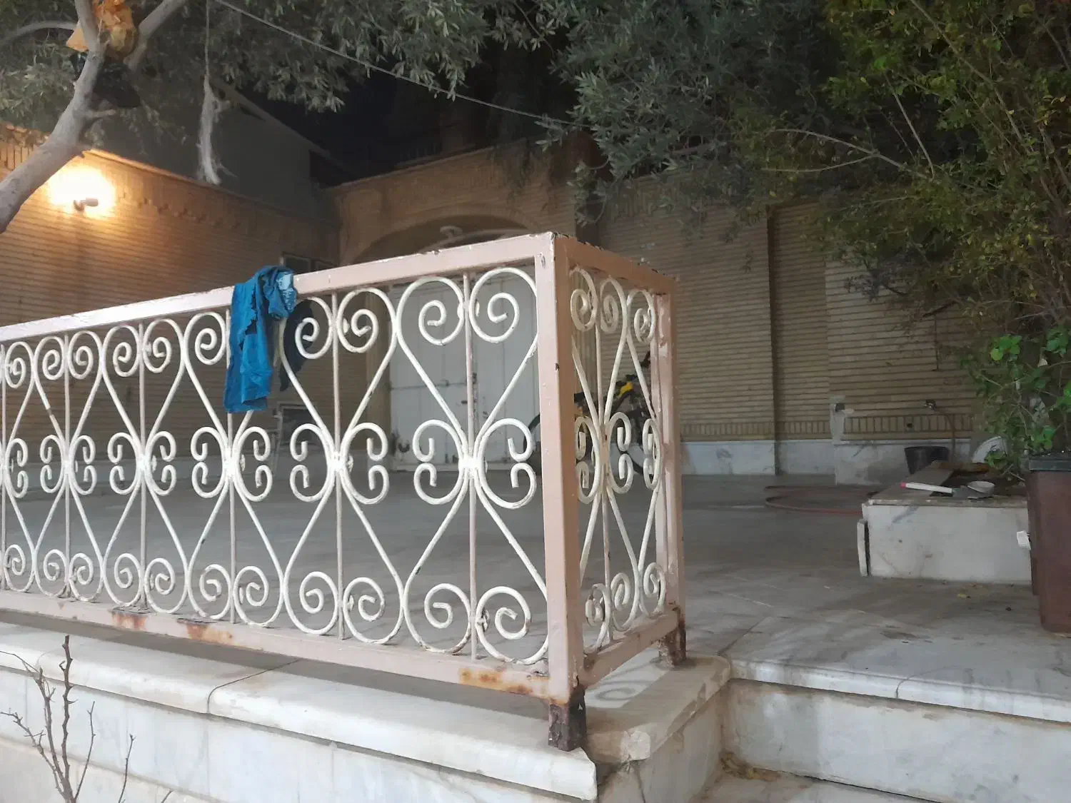 ۱۸۱ متر ویلائی دو طبقه|فروش خانه و ویلا|قم, جهان بینی|دیوار