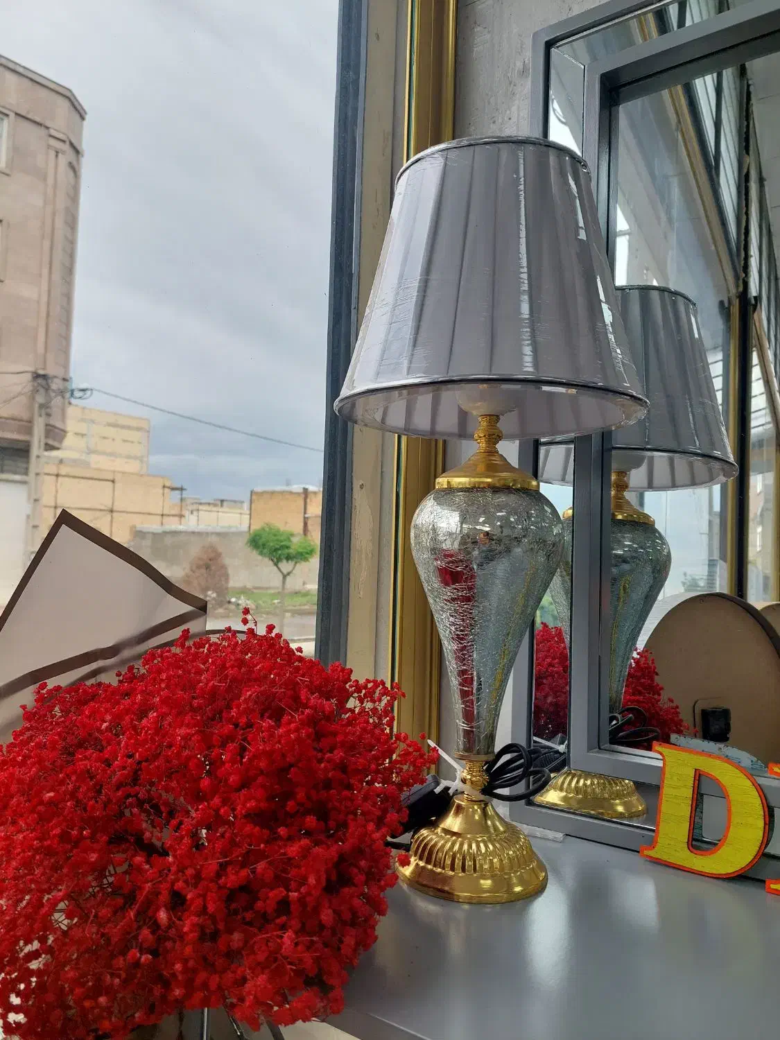 آباژور و گوی|چراغ خواب و آباژور|چهارباغ, |دیوار