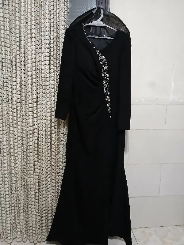 لباس مجلسی|لباس|چهاردانگه (تهران), |دیوار