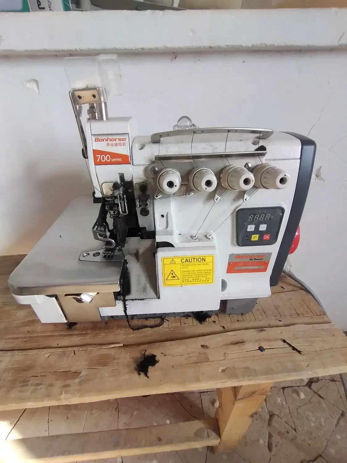 چرخ خیاطی راسته و سردوز با قیمت مناسب|ماشین‌آلات صنعتی|فامنین, |دیوار