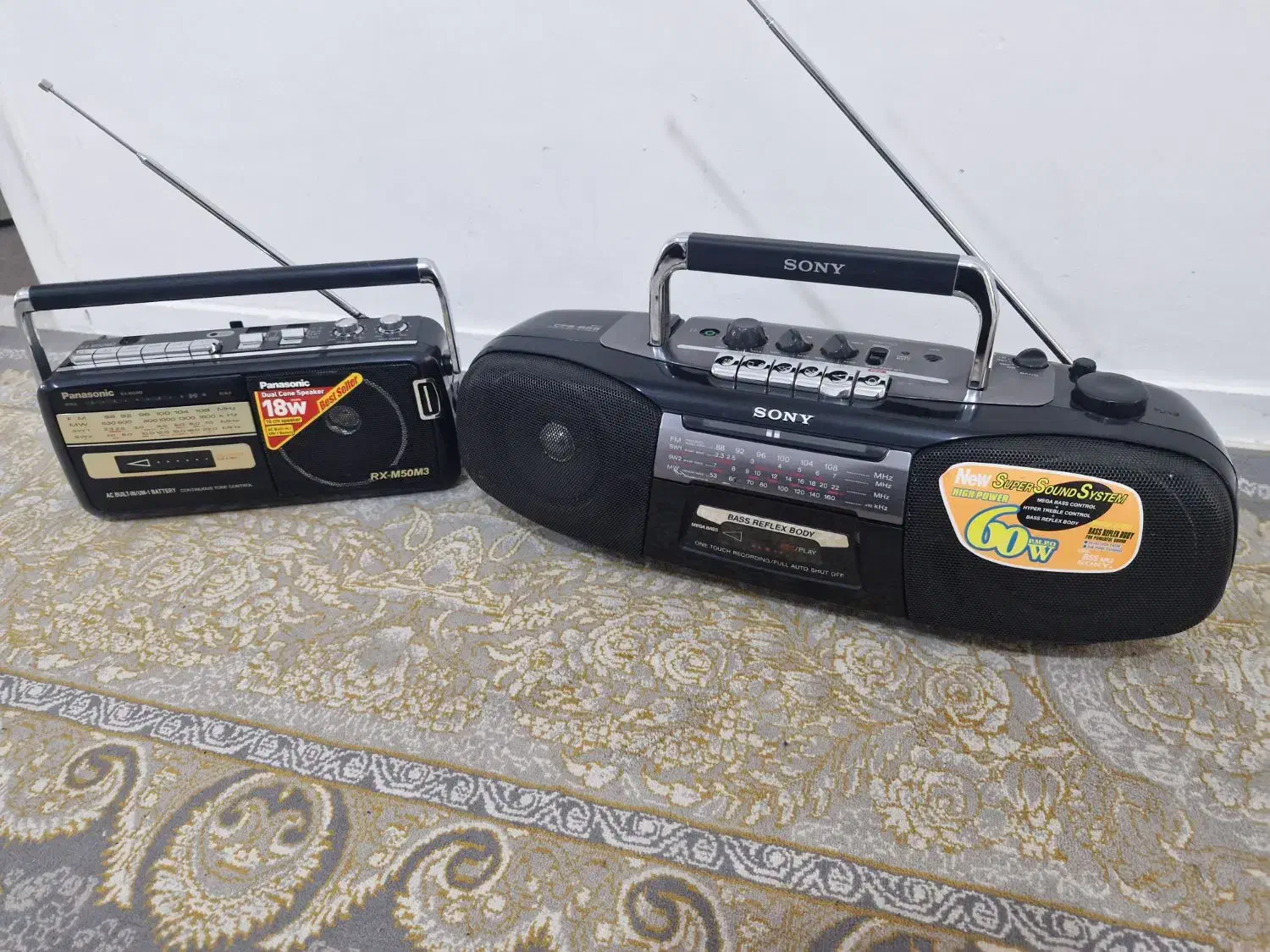 رادیو ظبط قدیمی|سیستم صوتی خانگی|شیراز, کوشک میدان|دیوار