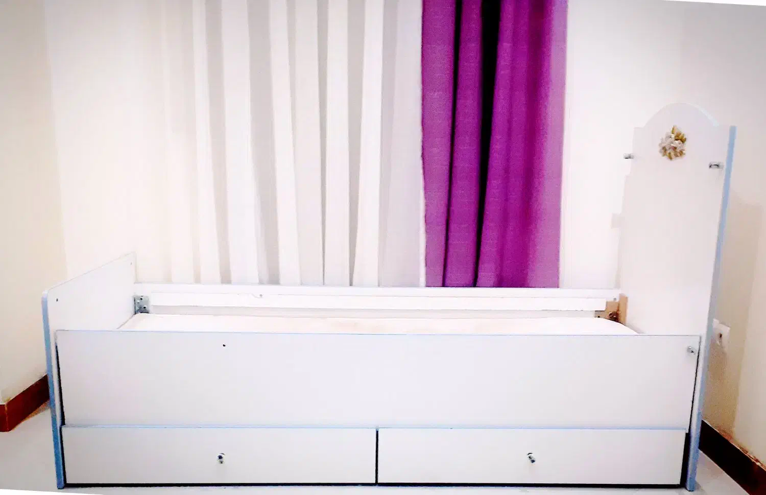 تخت کودک و نوجوان|تخت و سرویس خواب|مشکیندشت, |دیوار