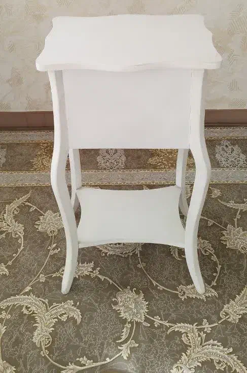 میز تلفن چوبی سفید|میز تلفن|پرند, فاز ۲|دیوار