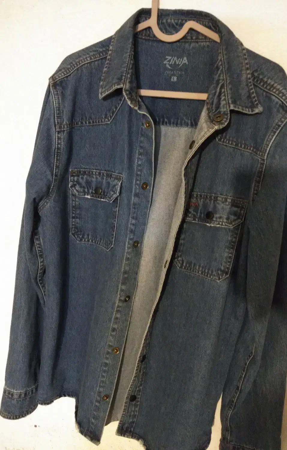 کت لی نو|لباس|اردبیل, |دیوار