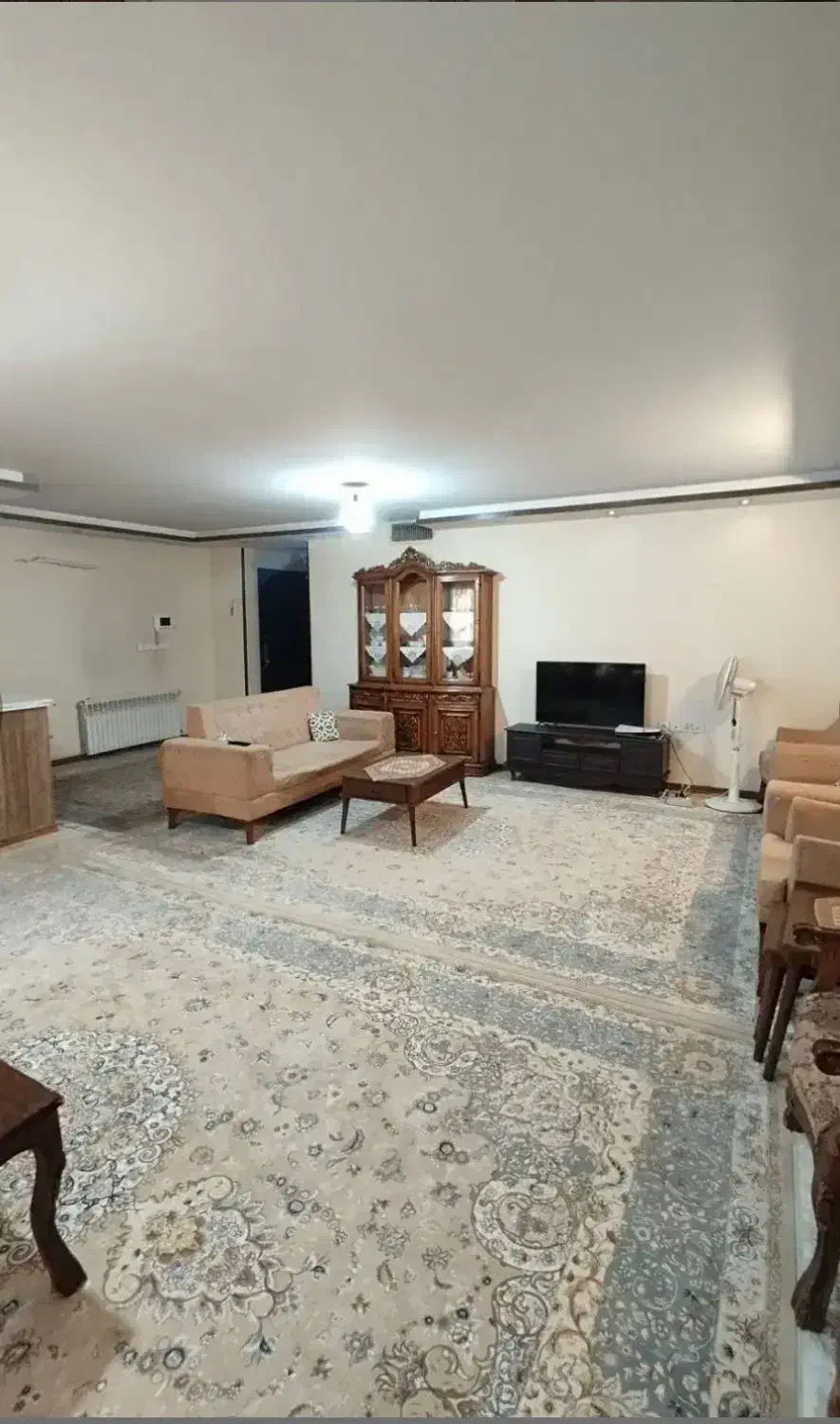 ۱۳۵ متر ۳ خواب نوساز تکواحدی فول امکانات