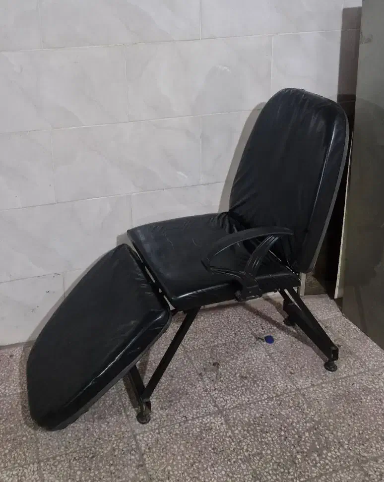 صندلی تمیز و مرتب|صندلی و نیمکت|شیراز, اصلاحنژاد|دیوار