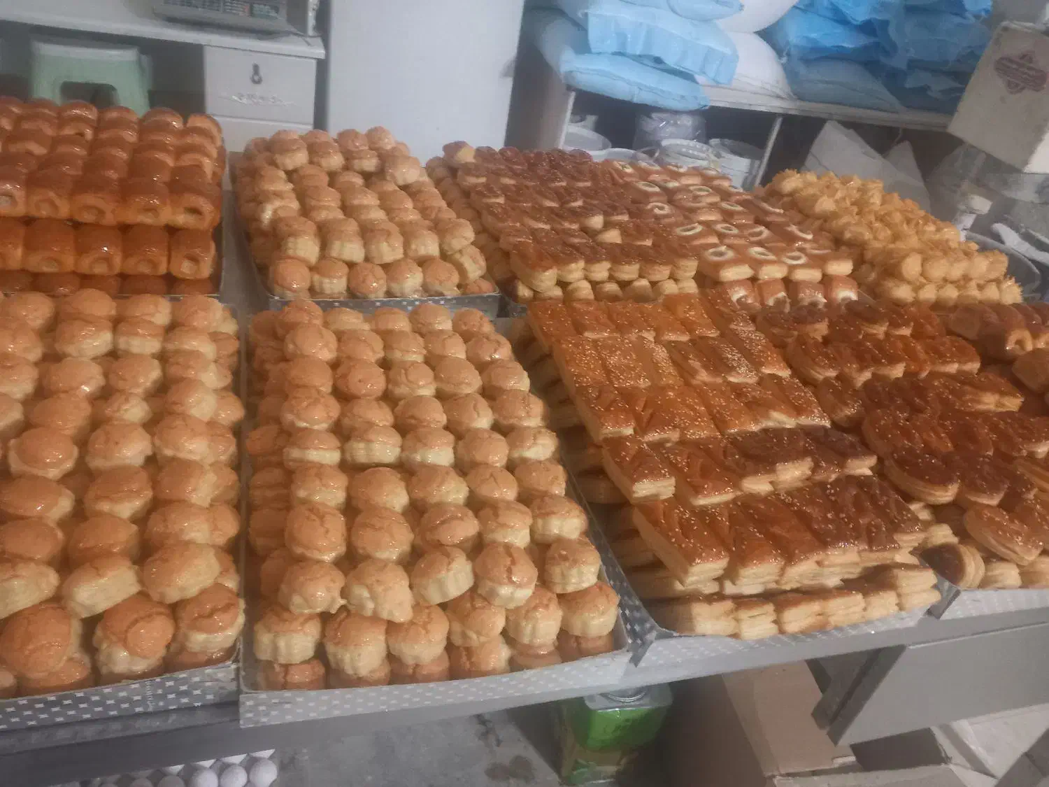 پخش شیرینی خشک|خدمات پذیرایی، مراسم|چهارباغ, |دیوار