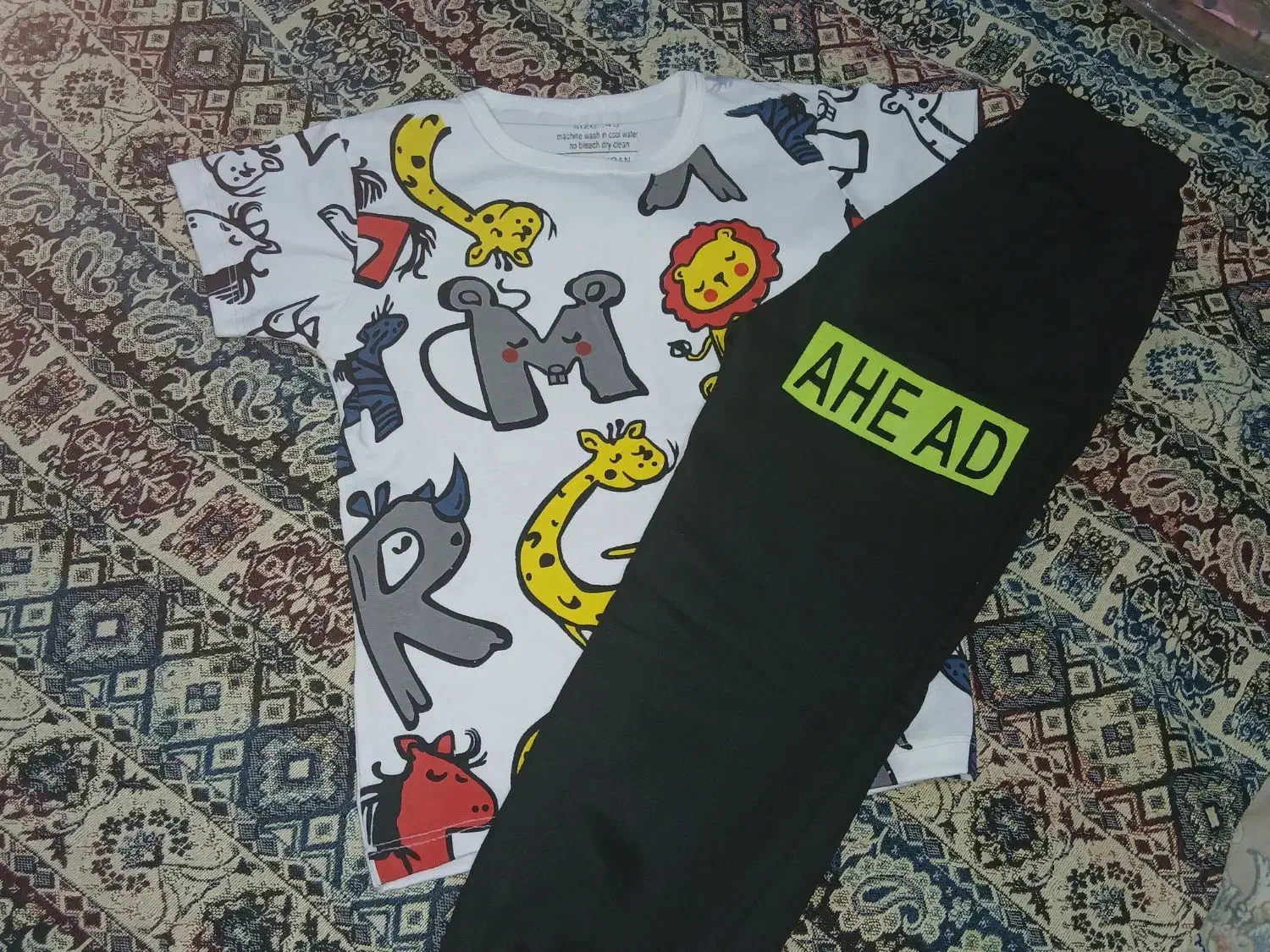 لباس و کیف بچگانه|کفش و لباس بچه|صومعهسرا, |دیوار