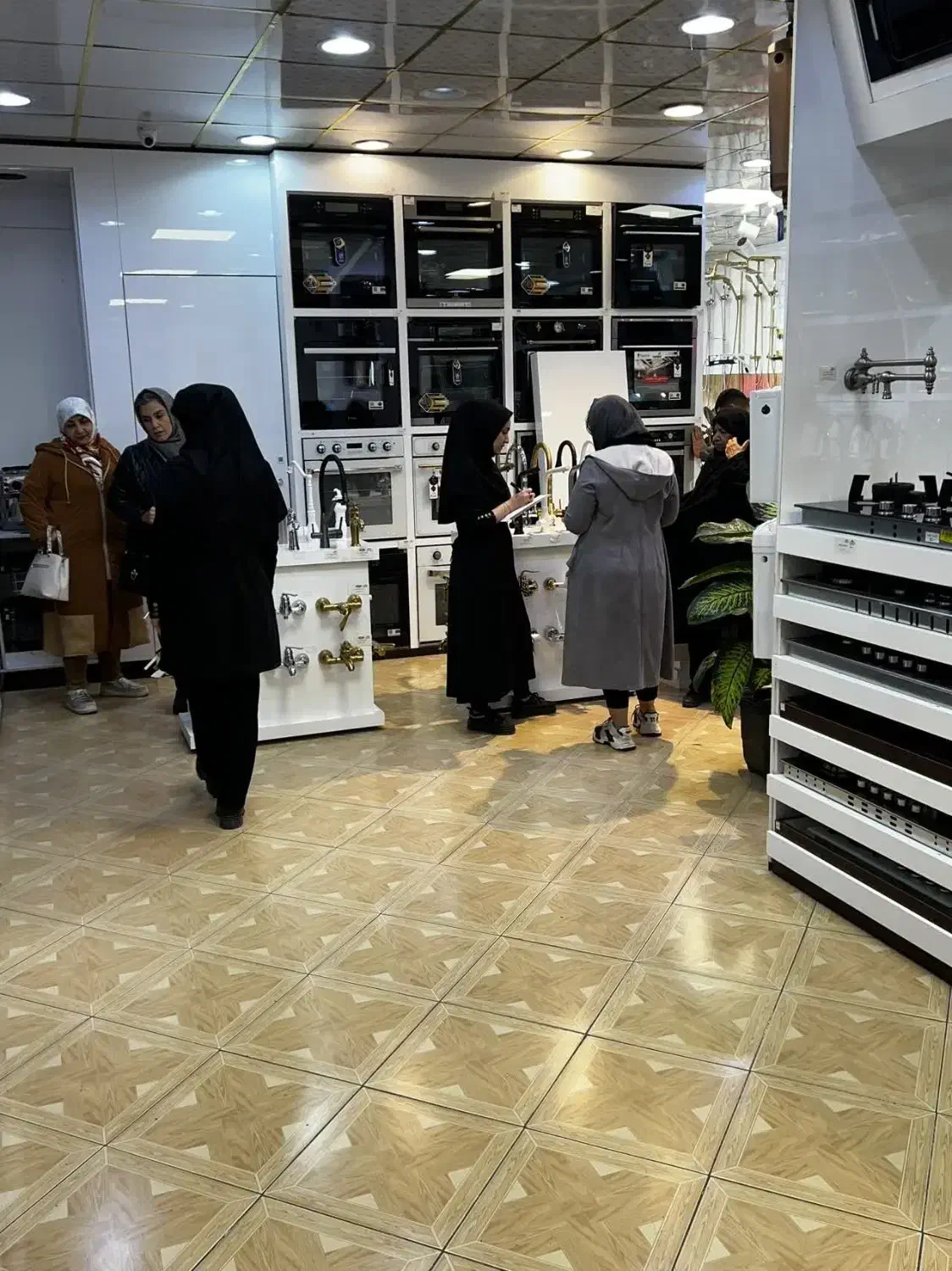 تجهیزات کامل آشپزخانه و بهداشتی ویژه مسکن ملی|لوازم سرویس بهداشتی|قم, زنبیل آباد|دیوار