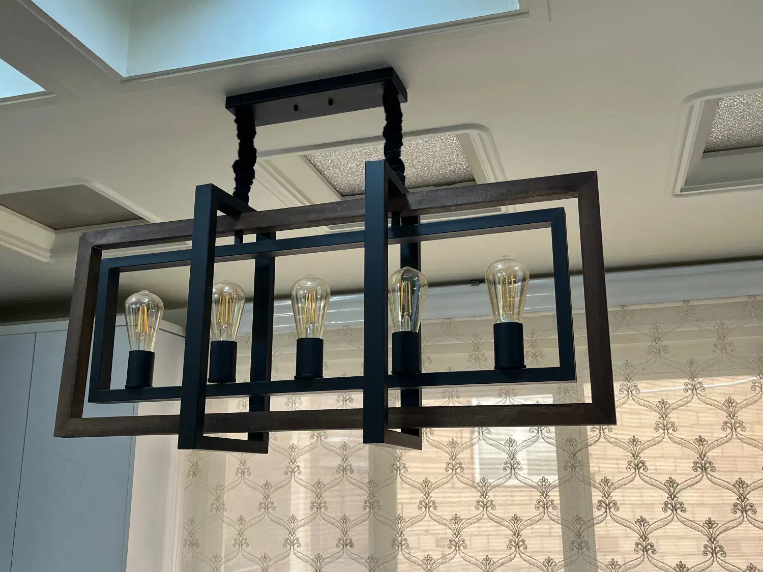 لوستر|لوستر و چراغ آویز|پاکدشت, پاکدشت (مامازند)|دیوار