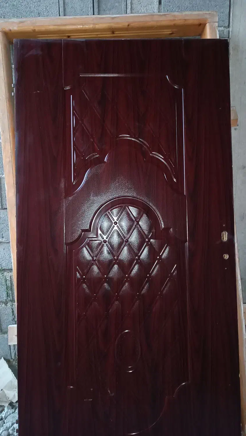 درب همراه با چهار چوب|مصالح و تجهیزات ساختمان|لنگرود, |دیوار