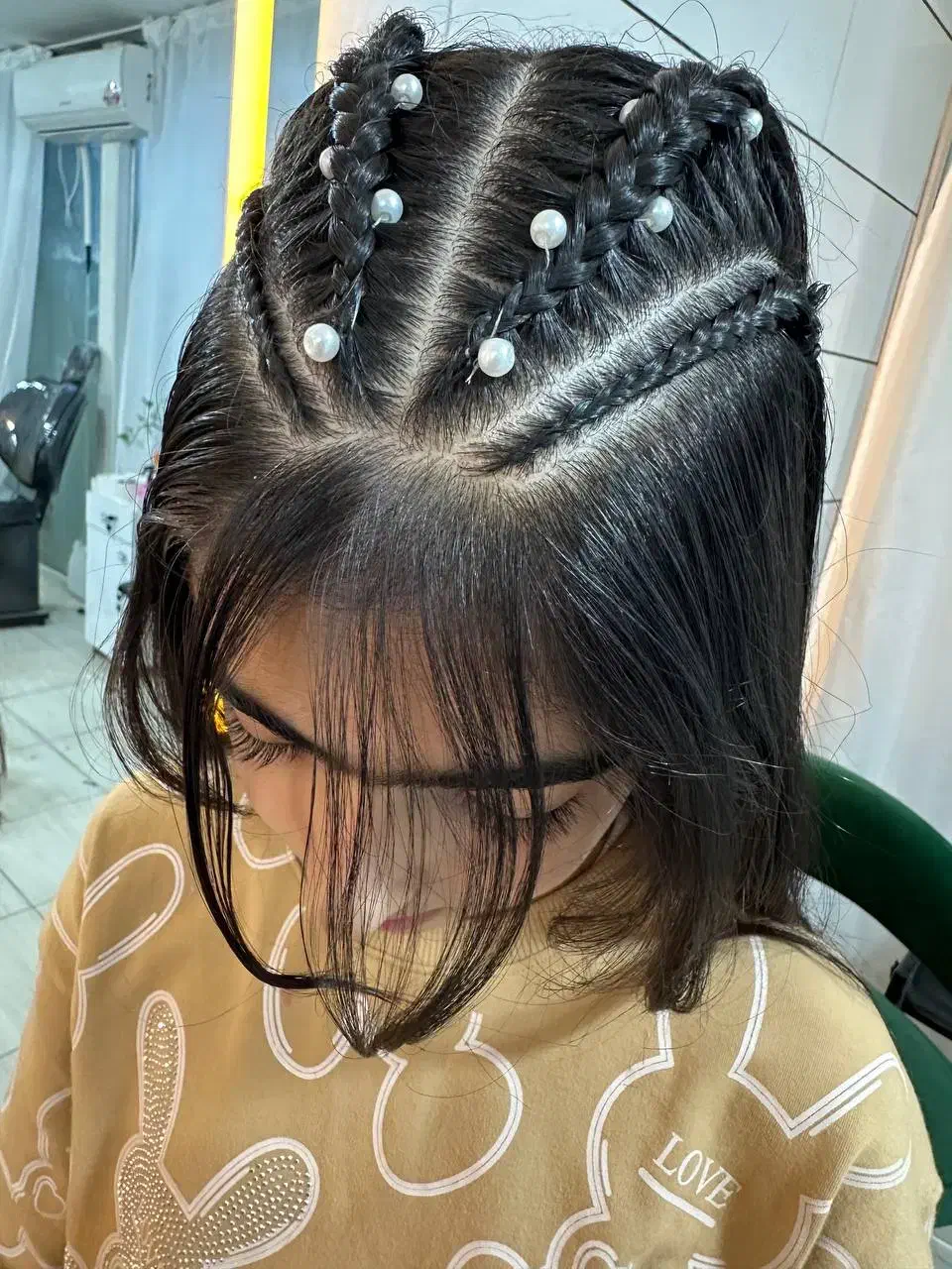 آرایشگری و هنر بافت مو|خدمات آرایشگری و زیبایی|پیر بکران, |دیوار