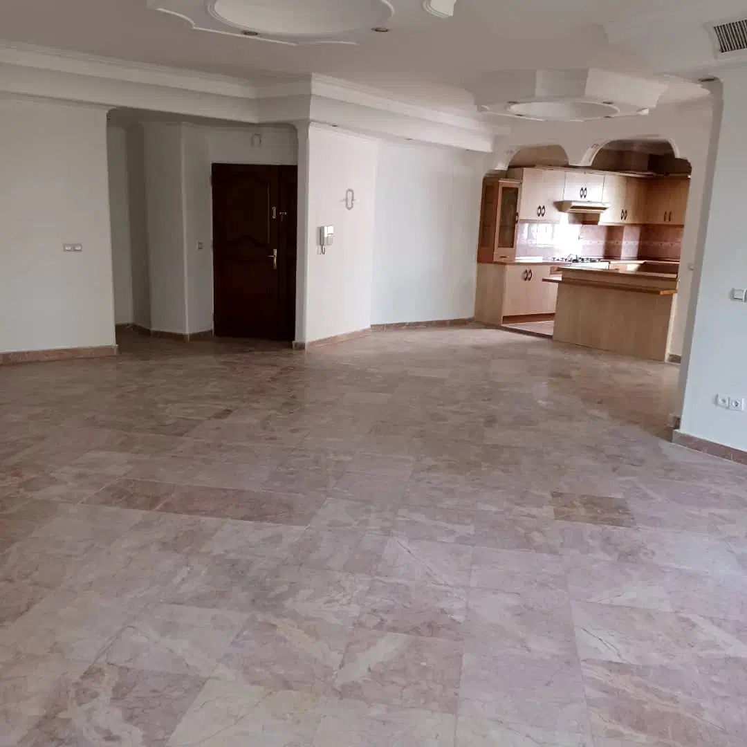 شمال کاخ ۱۲۵ متر غرق نور مناسب خانواده دنج وخلوت