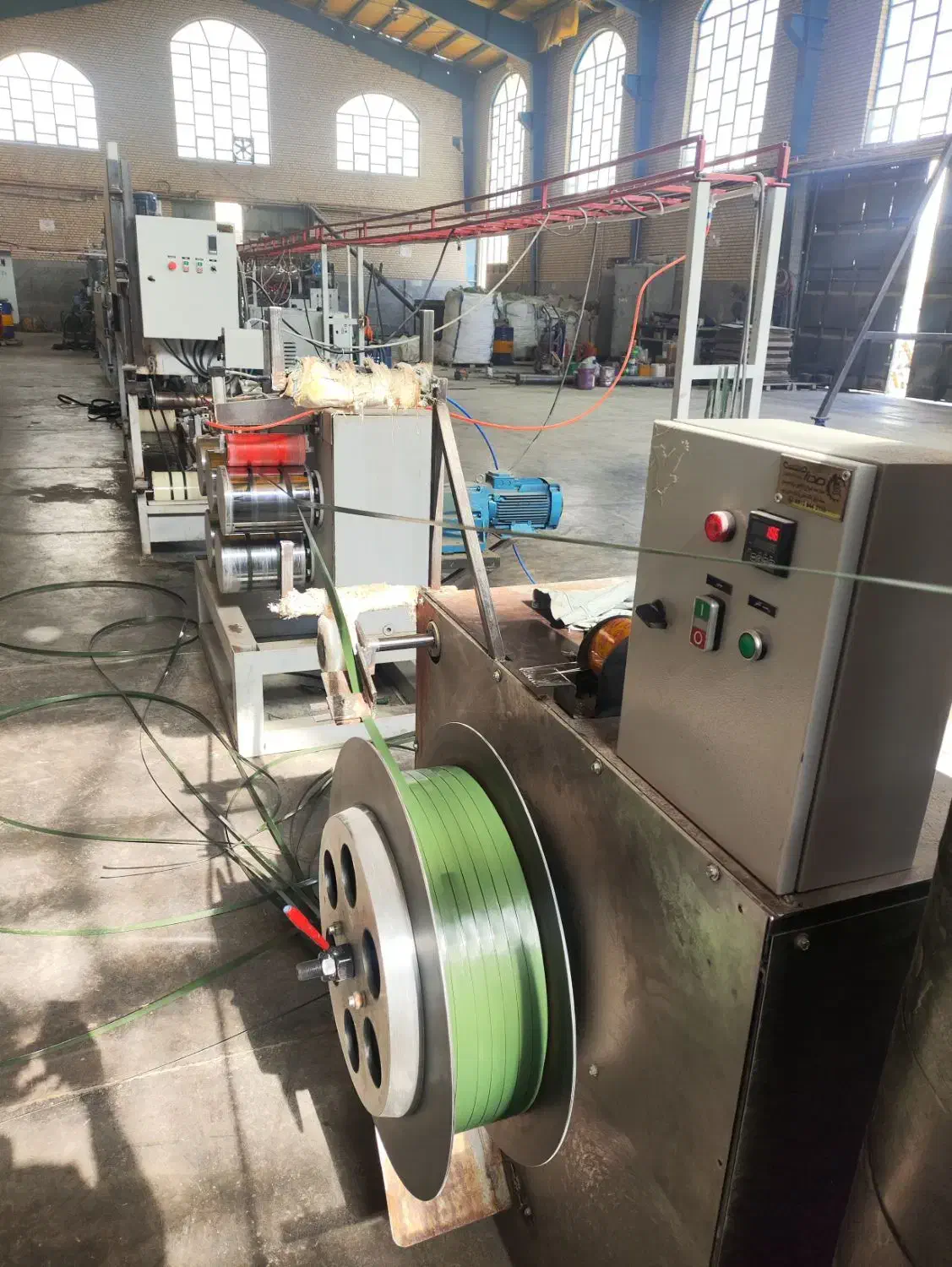 دو نفر کارگر ایرانی جهت کار در تولید تسمه پت|استخدام صنعتی، فنی، مهندسی|اصفهان, محمودآباد|دیوار