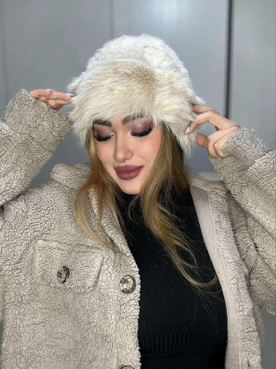 کلاه روسی|لباس|شیروان (خراسان), |دیوار