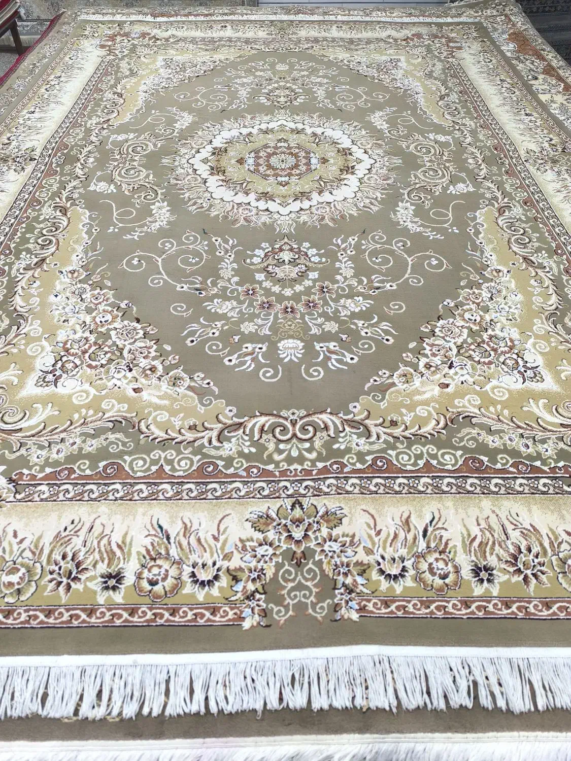 یک جفت فرش ۹ متری ، کاملاً سالم ، نخ اصلی|فرش|اصفهان, قائمیه|دیوار
