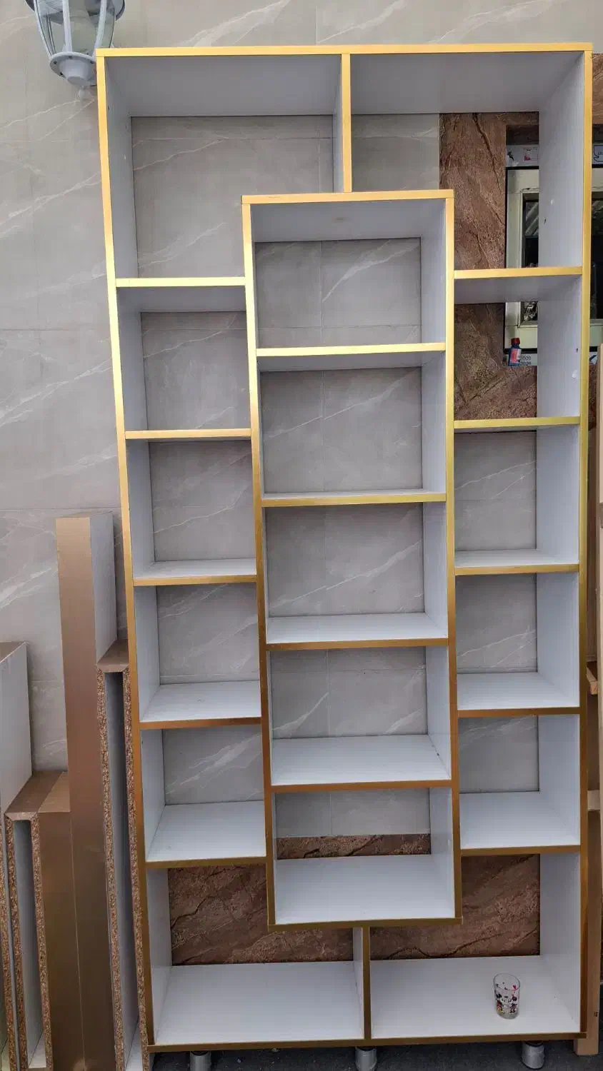 ویترین مغازه واتاق کودک|کتابخانه، شلف، قفسه‌های دیواری|نجف‌آباد, شریعتی غربی|دیوار