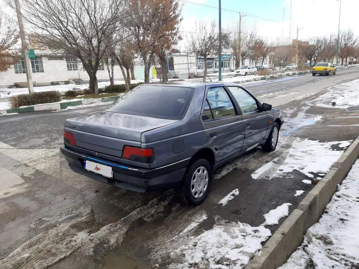 پژو ۴۰۵ مدل ۹۳|خودرو سواری و وانت|رشت, کوی مهر|دیوار