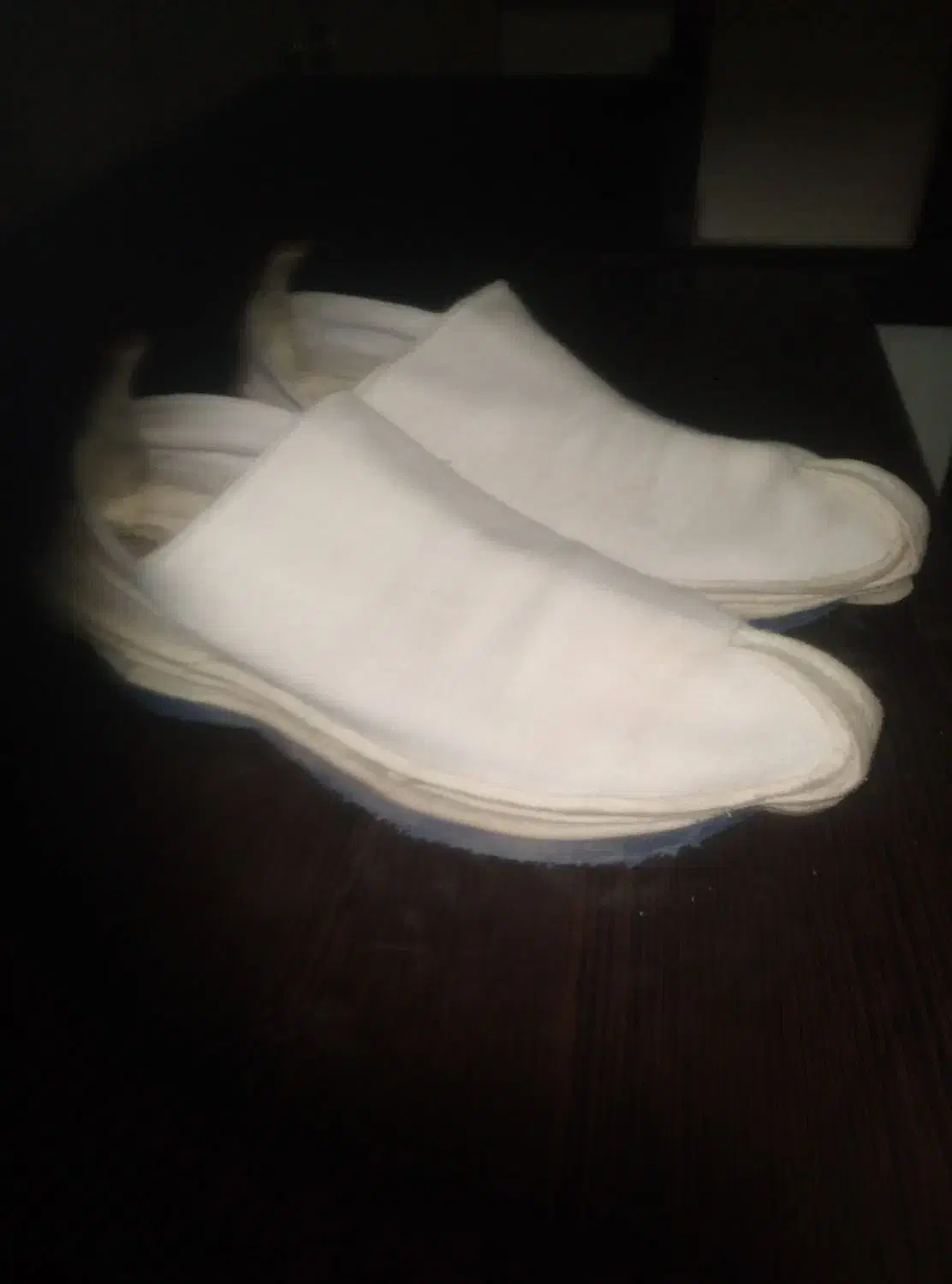 کفش|کیف، کفش، کمربند|لنجان, |دیوار