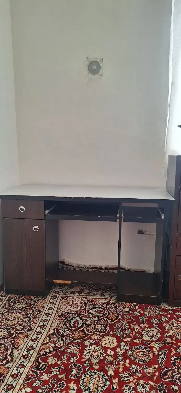 میزکامپیوتر|میز تحریر و کامپیوتر|لوشان, |دیوار