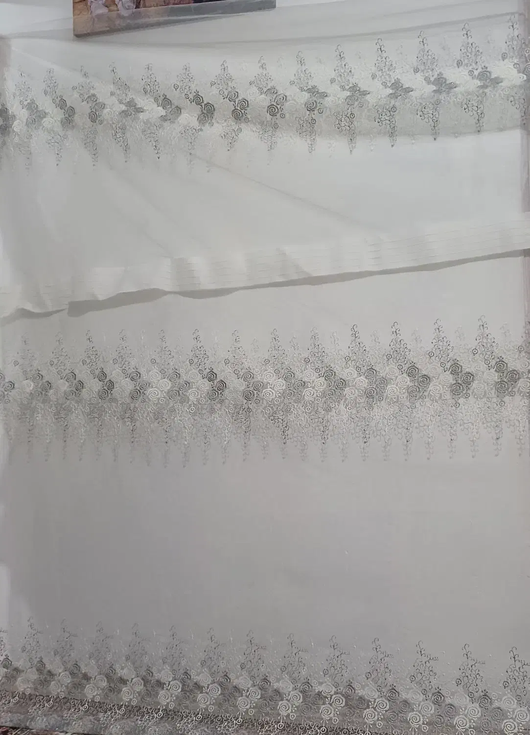 پرده نو در عرض۱متر ۸۰ قد ۴متر|پرده، رانر، رومیزی|تهران, هفده شهریور|دیوار