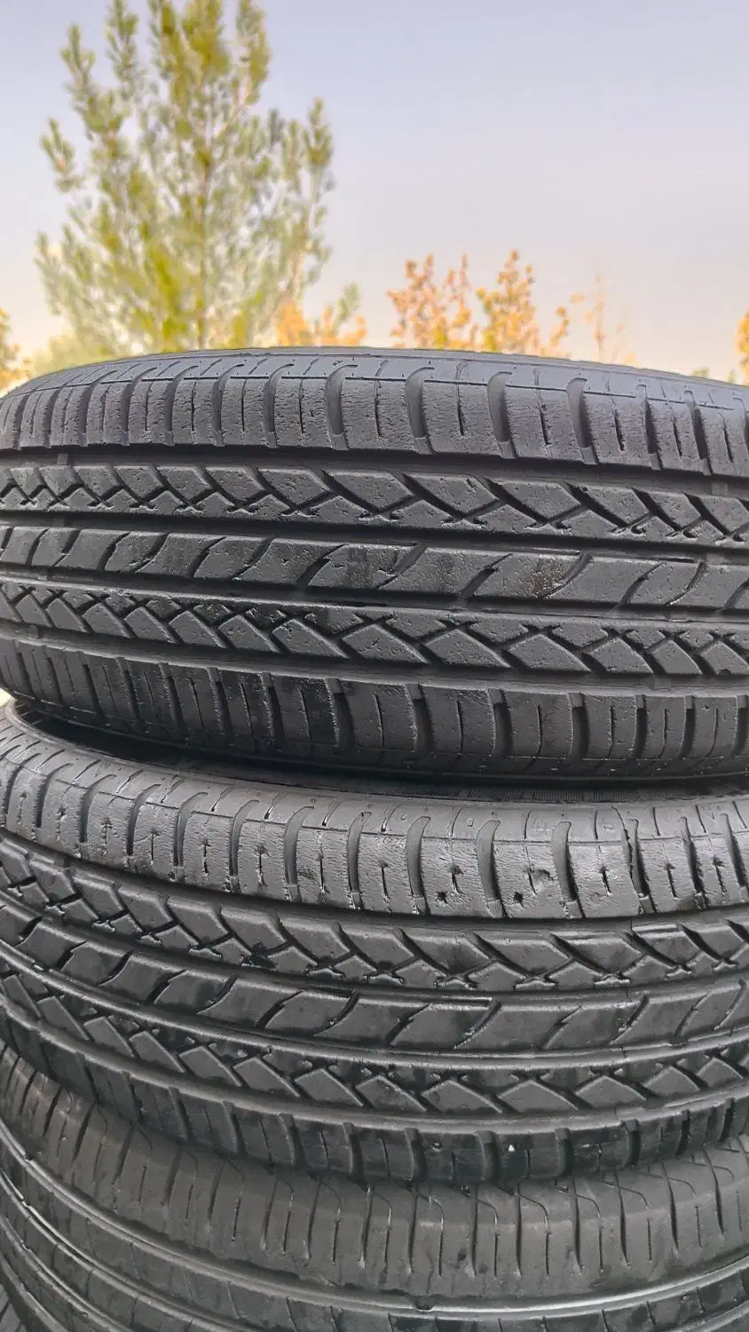 لاستیک پراید پژو سمنددست دوم|قطعات یدکی و لوازم جانبی|شیراز, تندگویان|دیوار