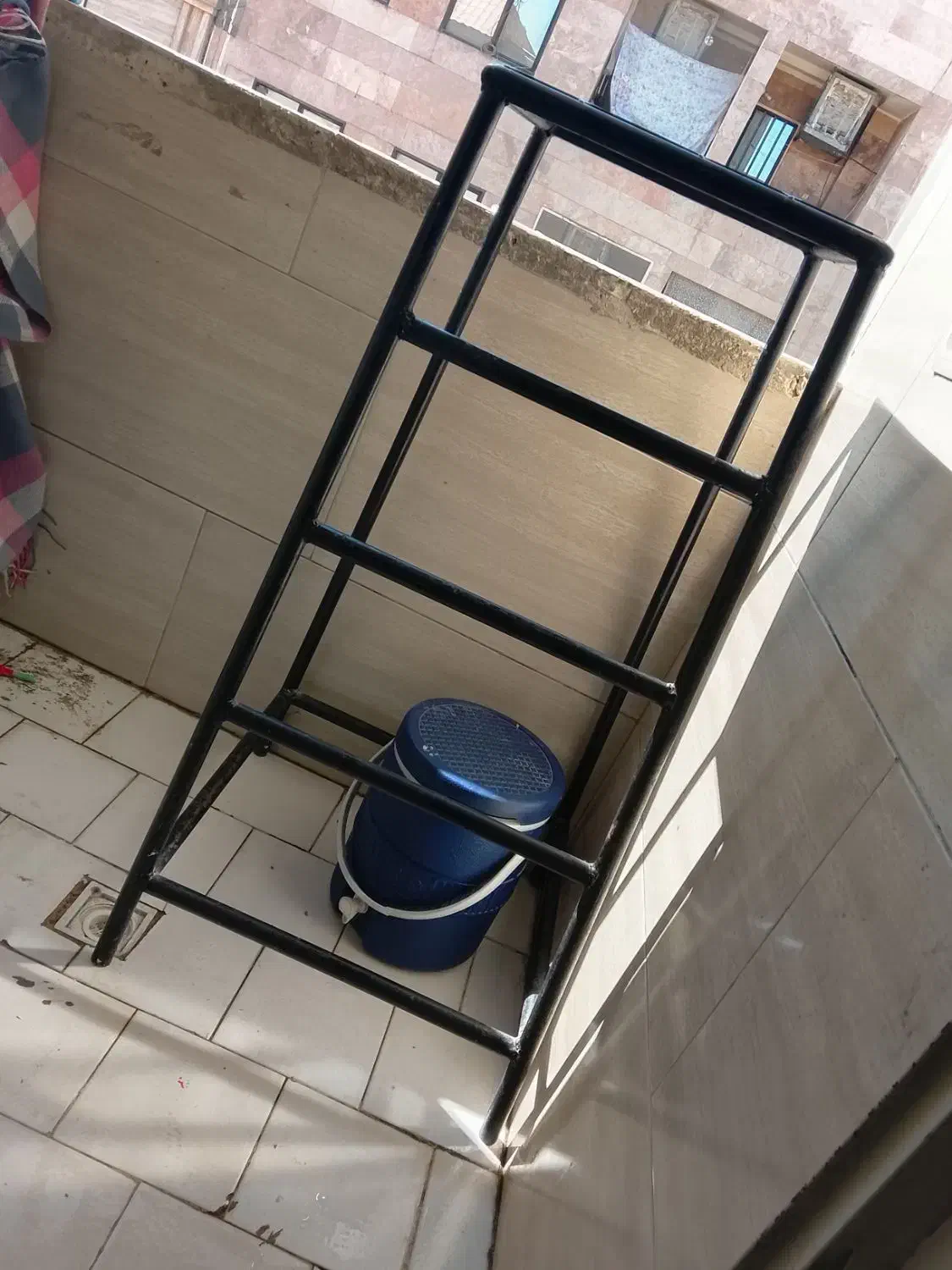 چارپایه|ابزارآلات|قرچک, میرزائی شمالی|دیوار