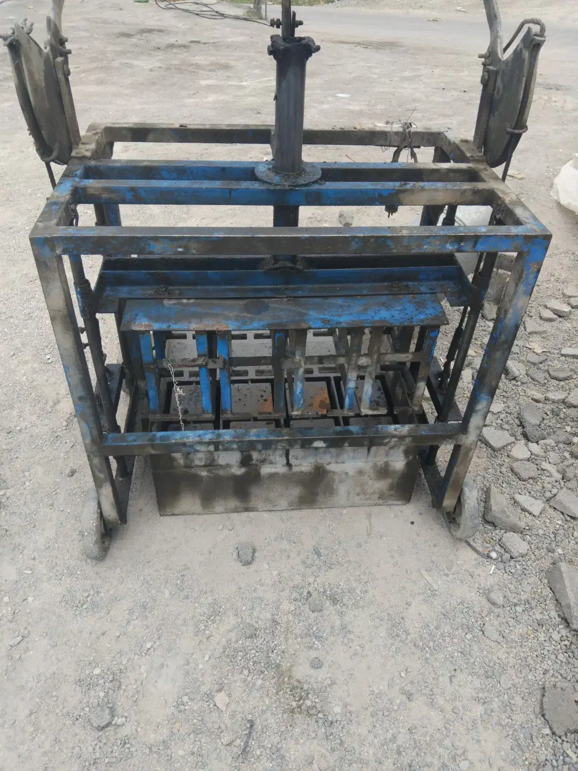 دستگاه بلوک زنی ۴ تای ۱۸ در ۳۸|ماشینآلات صنعتی|بجنورد, |دیوار