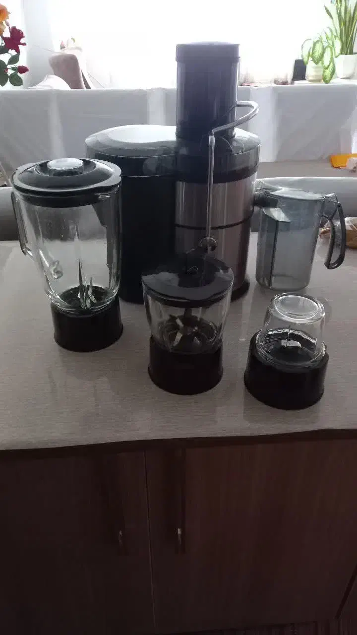 آبمیوه گیری چهار کاره|آبمیوهگیر و آبمرکباتگیر|گرگان, |دیوار