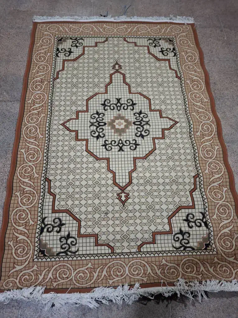 قالی قالیچه کناره فرش|فرش|شیراز, فرهنگ شهر|دیوار