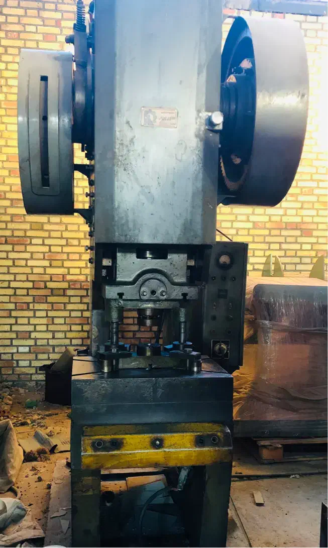 پرس ۴۰ تن خاور پرس|ماشینآلات صنعتی|ارومیه, |دیوار