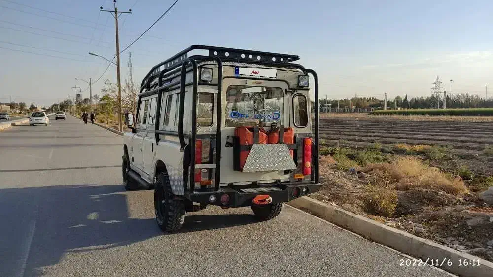 لندرور مدل 109پنج در ۱۹۸۳|خودرو کلاسیک|شیراز, باغ تخت|دیوار