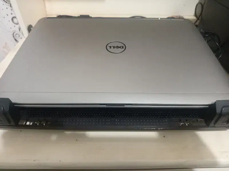 لپ تاپ|رایانه همراه|شبستر, |دیوار