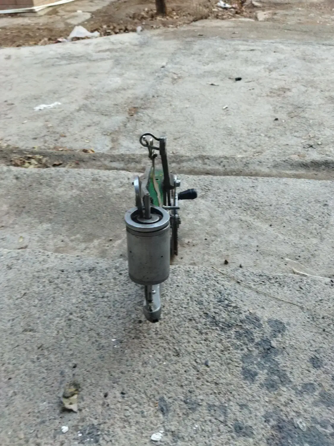 چرخ کفاشی|چرخ خیاطی و ریسندگی|رباط‌کریم, مسکن مهر آبشناسان|دیوار