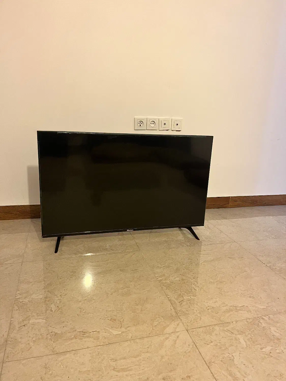 تلویزیون ۳۲ اینچ baumen|تلویزیون و پروژکتور|ساری, |دیوار