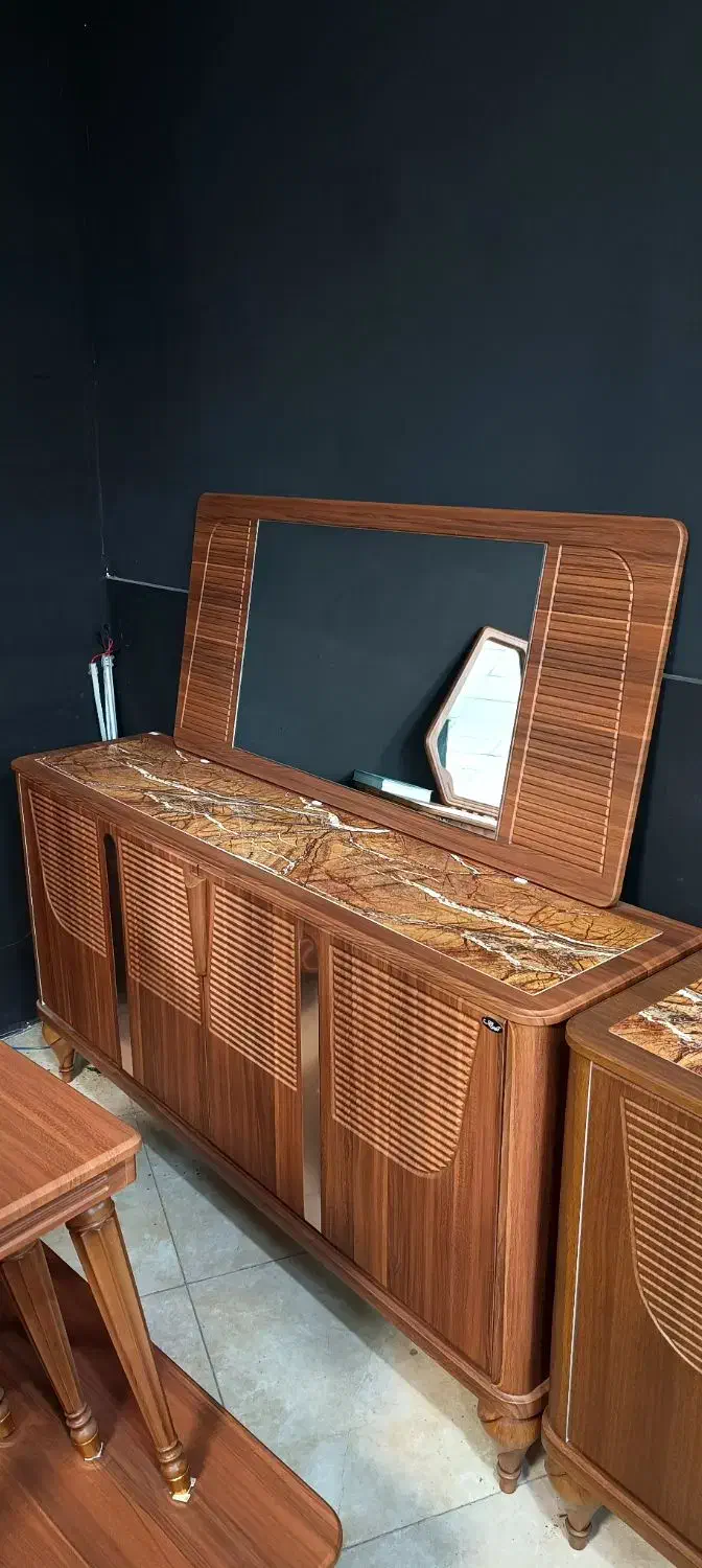 آینه‌ کنسول|بوفه، ویترین، کنسول|مهاباد (آذربایجان غربی), |دیوار