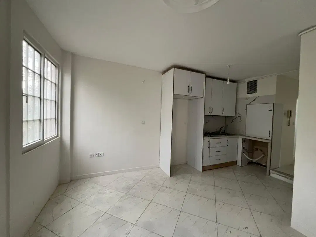 ۶۰متری با انباری و بالکن و دسترسی عالی