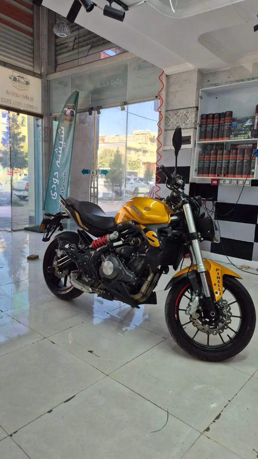 بنلی 300 1402تمام فابریک|موتورسیکلت|شیراز, شهرک والفجر|دیوار