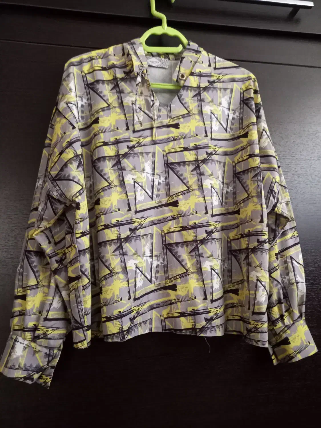 شومیز|لباس|اصفهان, گلزار|دیوار