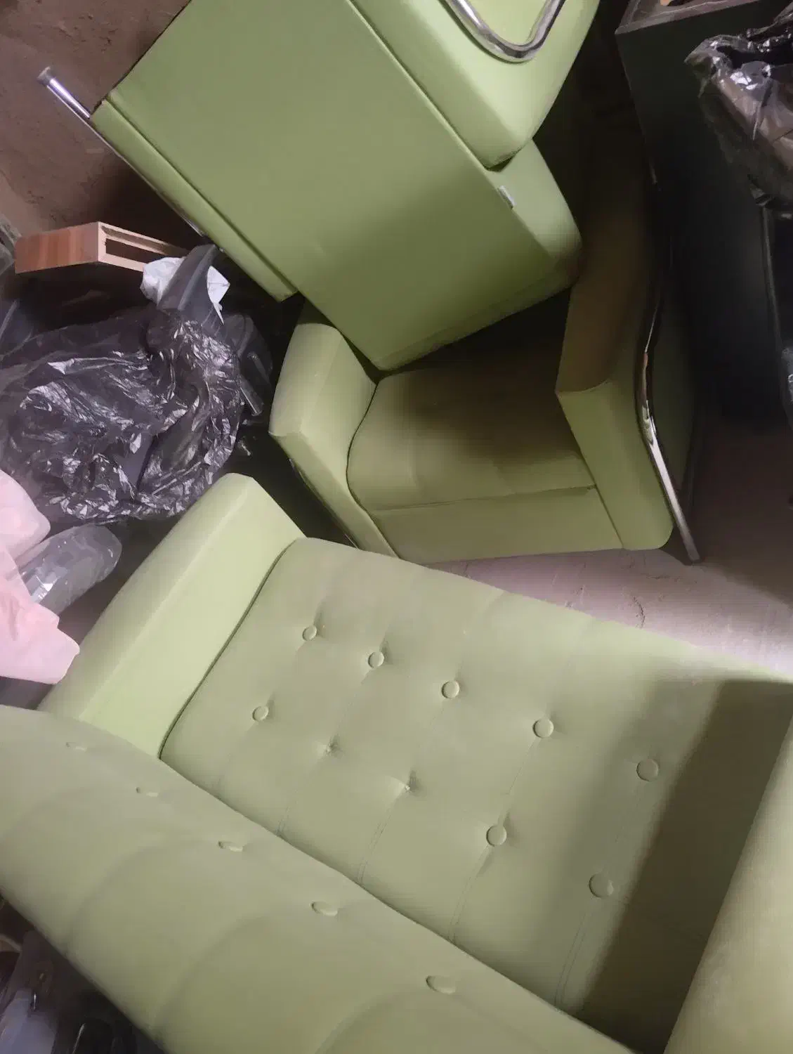 مبل چرم و پارتیشن چوبی|مبلمان خانگی و میز عسلی|اردکان, |دیوار